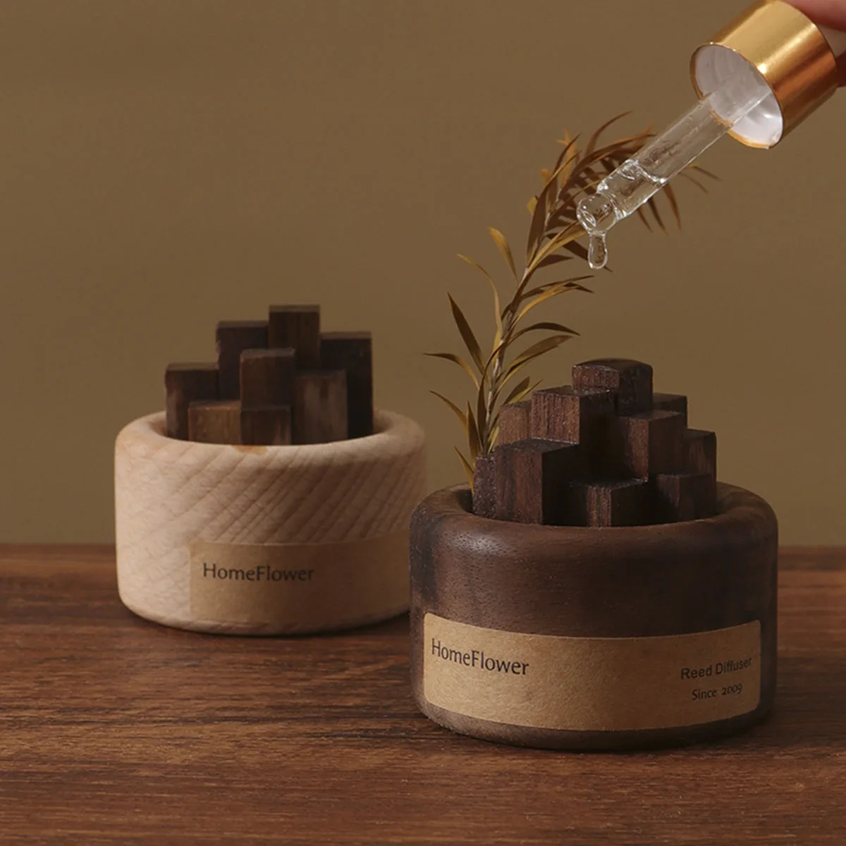 Home Fragrance System - エッセンシャルオイルのない家庭用フレグランスディフューザー、木製の香り、ユニークな木のアート、ワイヤレスアロマ、家の装飾、ママと女性のためのアロマテラピーのギフト、1個